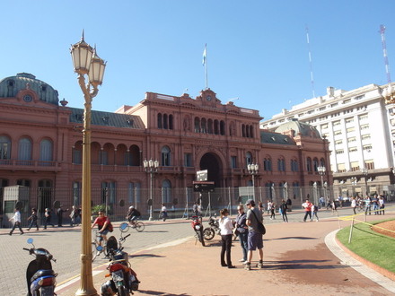 Argentina, Buenos Aires Prezidento rūmai ( Casa Rosada) roziniai rumai