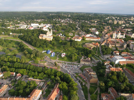 Pučiami kiti balionai