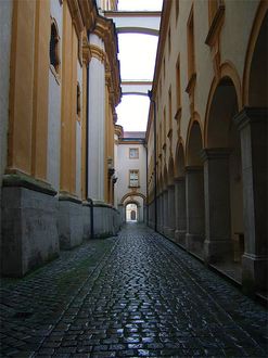 Melko vienuolynas. Arkos