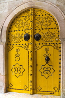 Senovinės durys su trimis belstukais