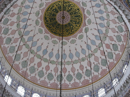 Stambulo Sultono Ahmeto mečetės kupolo puošyba