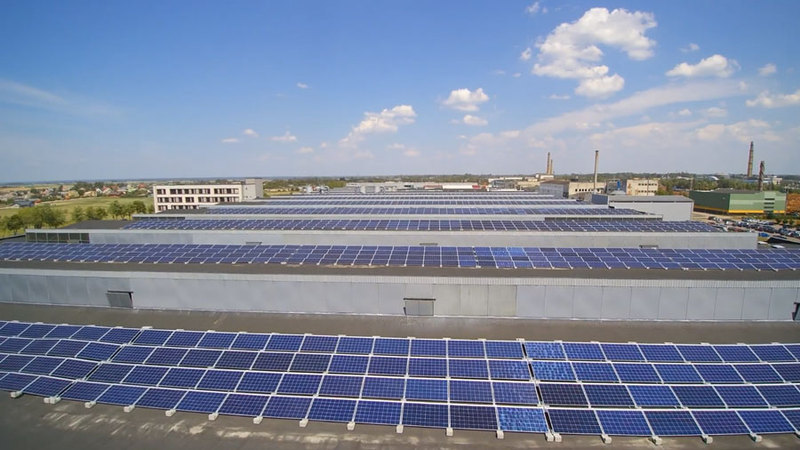 Saulės elektrinė verslui: žalia nepriklausomybė ir mažesnės išlaidos elektrai